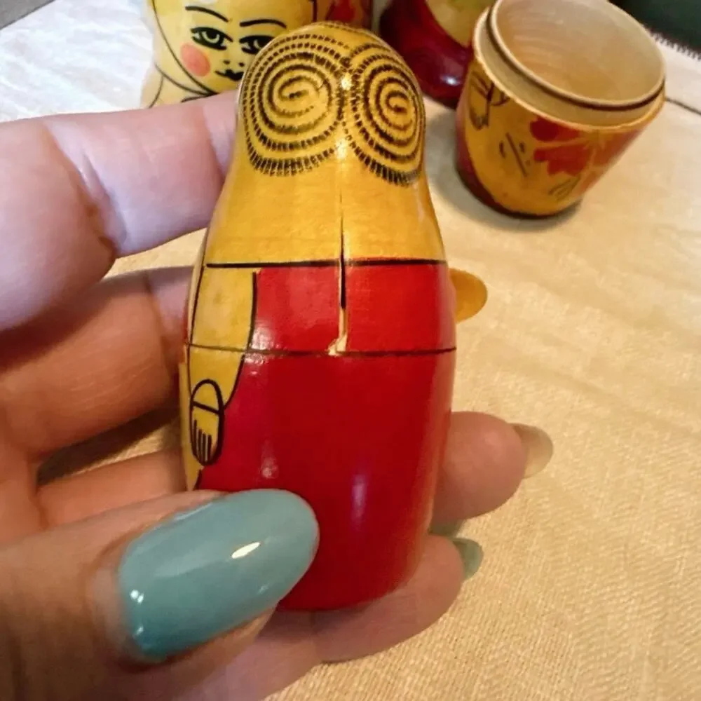 USSR Matryoshka • 5‑Piece Floral Nesting Doll • Vintage